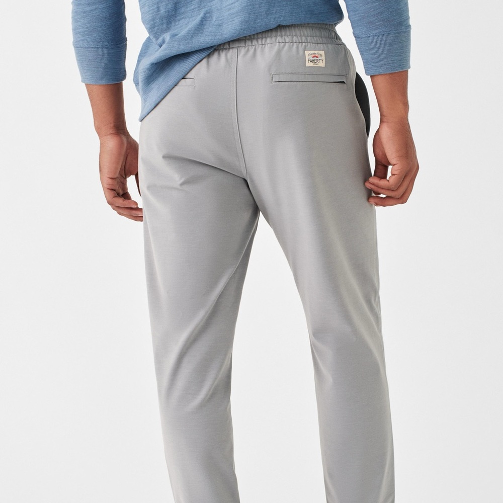 Incredible Faherty Pull On All Day Mens Jogger Ice Grey Shorts